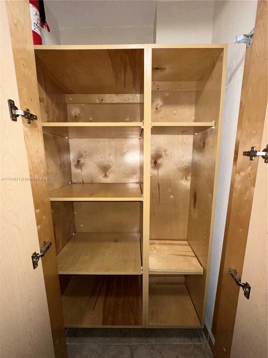 THE AVENTURA BEACH CLUB C - Residential