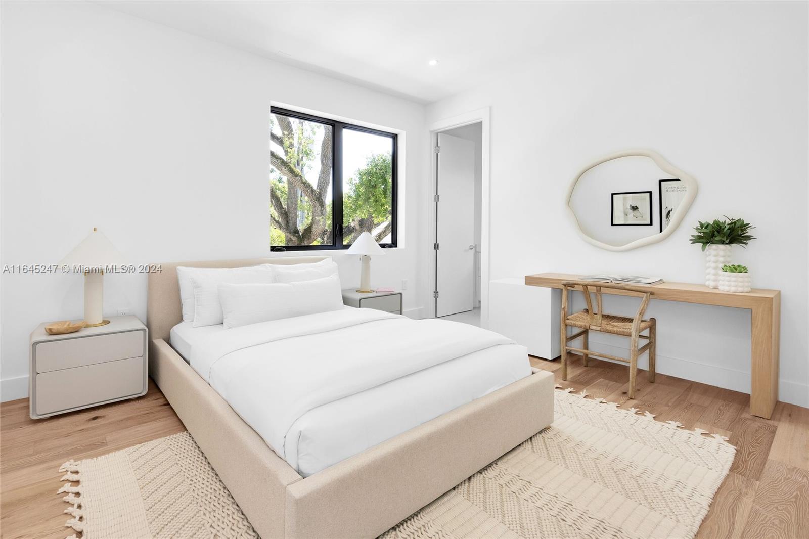 COCOPLUM MANOR - Residential