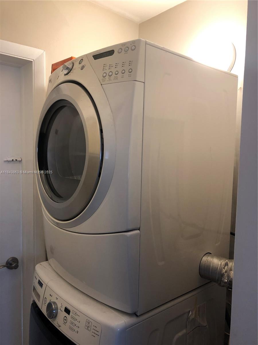 PINE SHORE SEC 1 - Residential