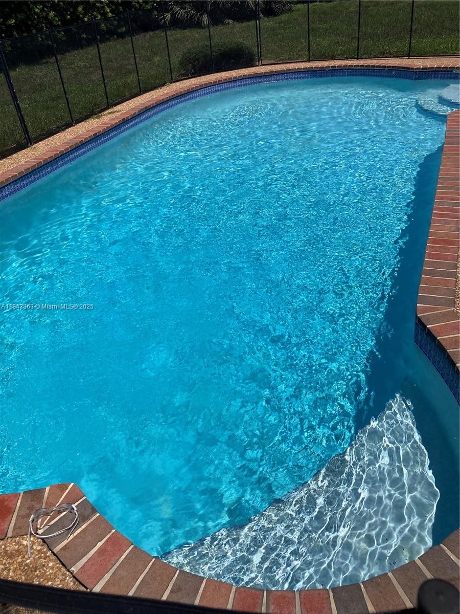 PINE SHORE SEC 1 - Residential