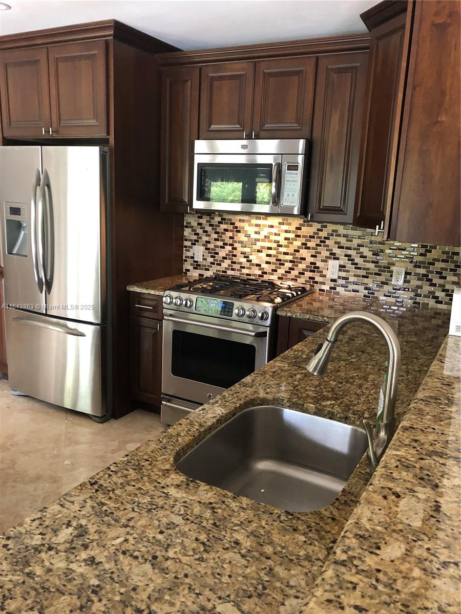 PINE SHORE SEC 1 - Residential