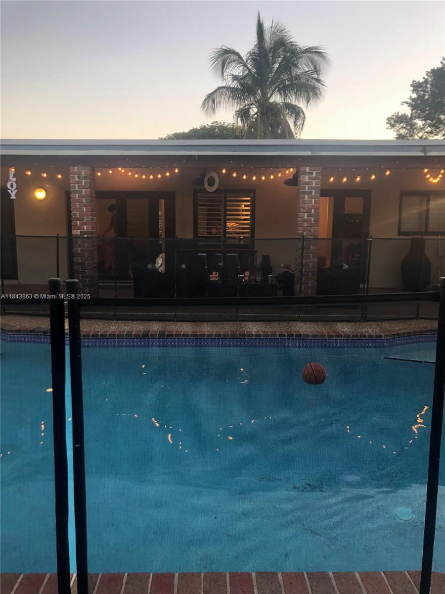 PINE SHORE SEC 1 - Residential