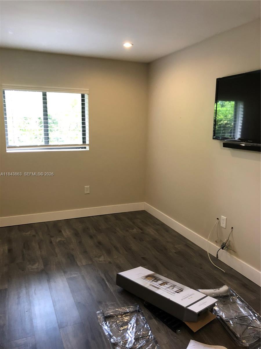 PINE SHORE SEC 1 - Residential