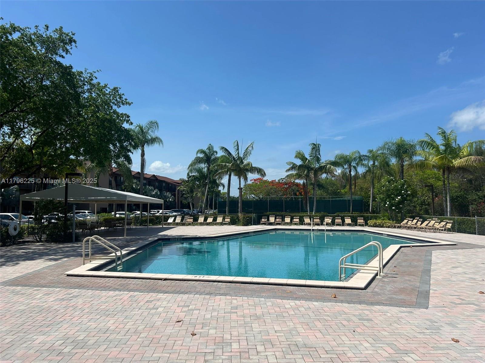 Property for Sale at 850 Sw 133rd Ter 312B, Pembroke Pines, Miami-Dade County, Florida - Bedrooms: 2 
Bathrooms: 2  - $189,000