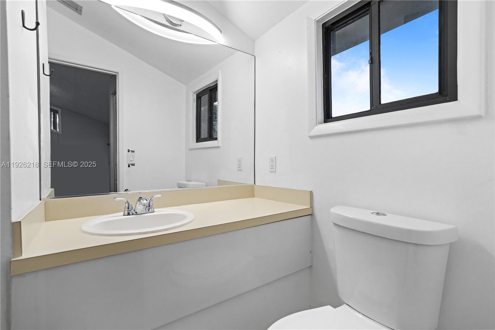 BOCA GARDENS - Residential Lease