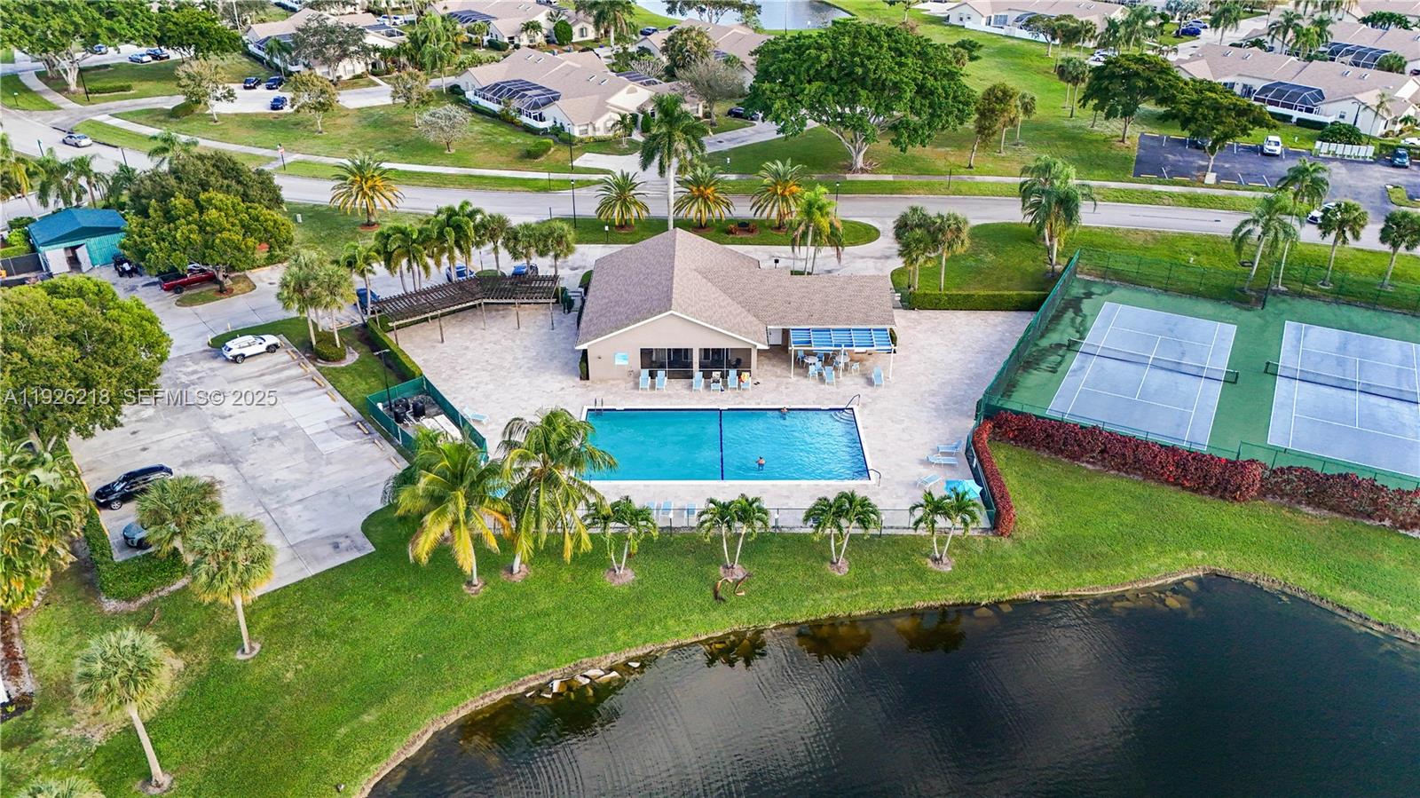 BOCA GARDENS - Residential Lease