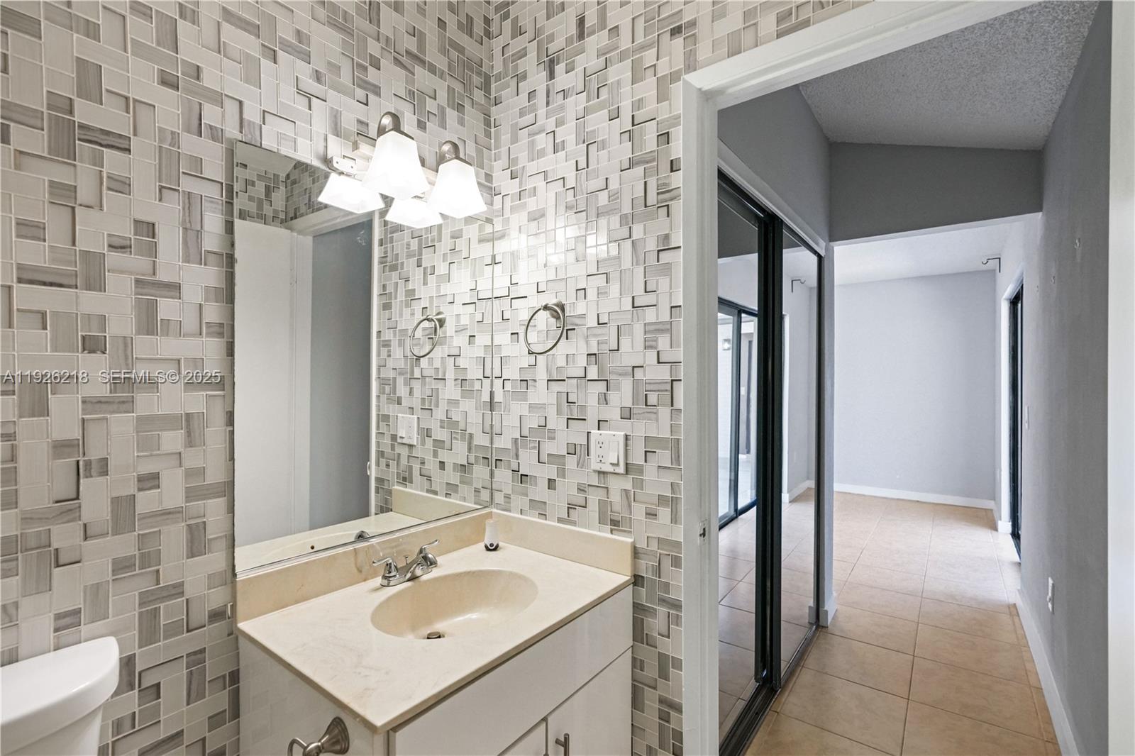 BOCA GARDENS - Residential Lease