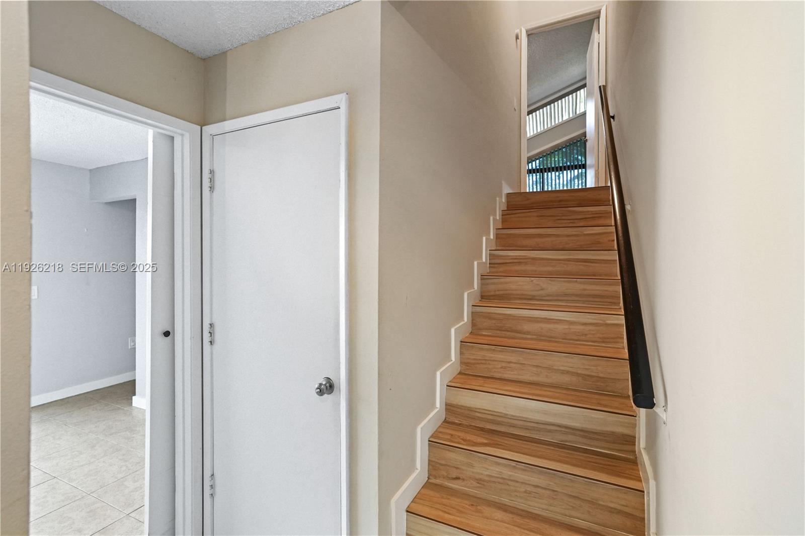 BOCA GARDENS - Residential Lease