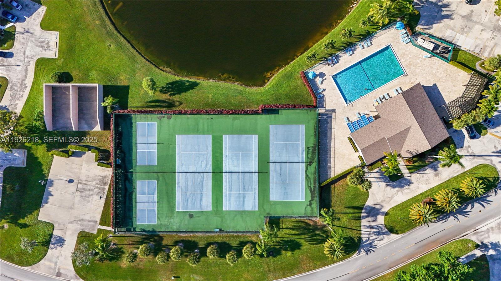 BOCA GARDENS - Residential Lease