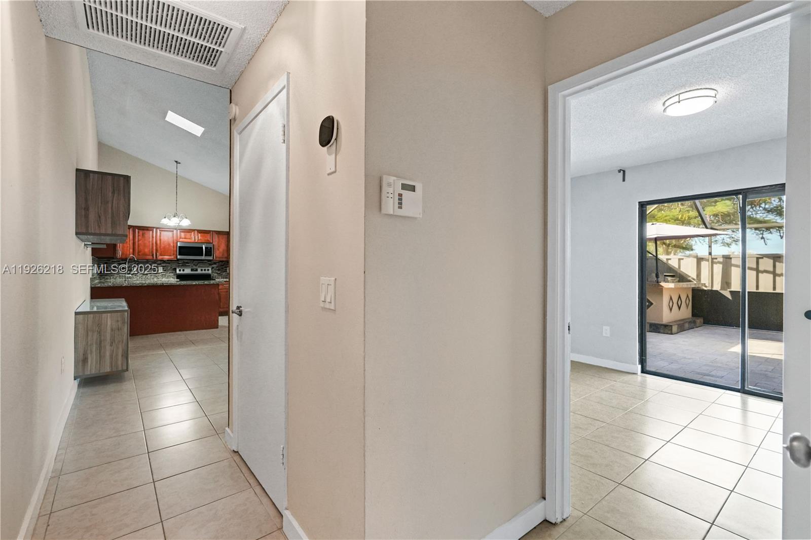 BOCA GARDENS - Residential Lease