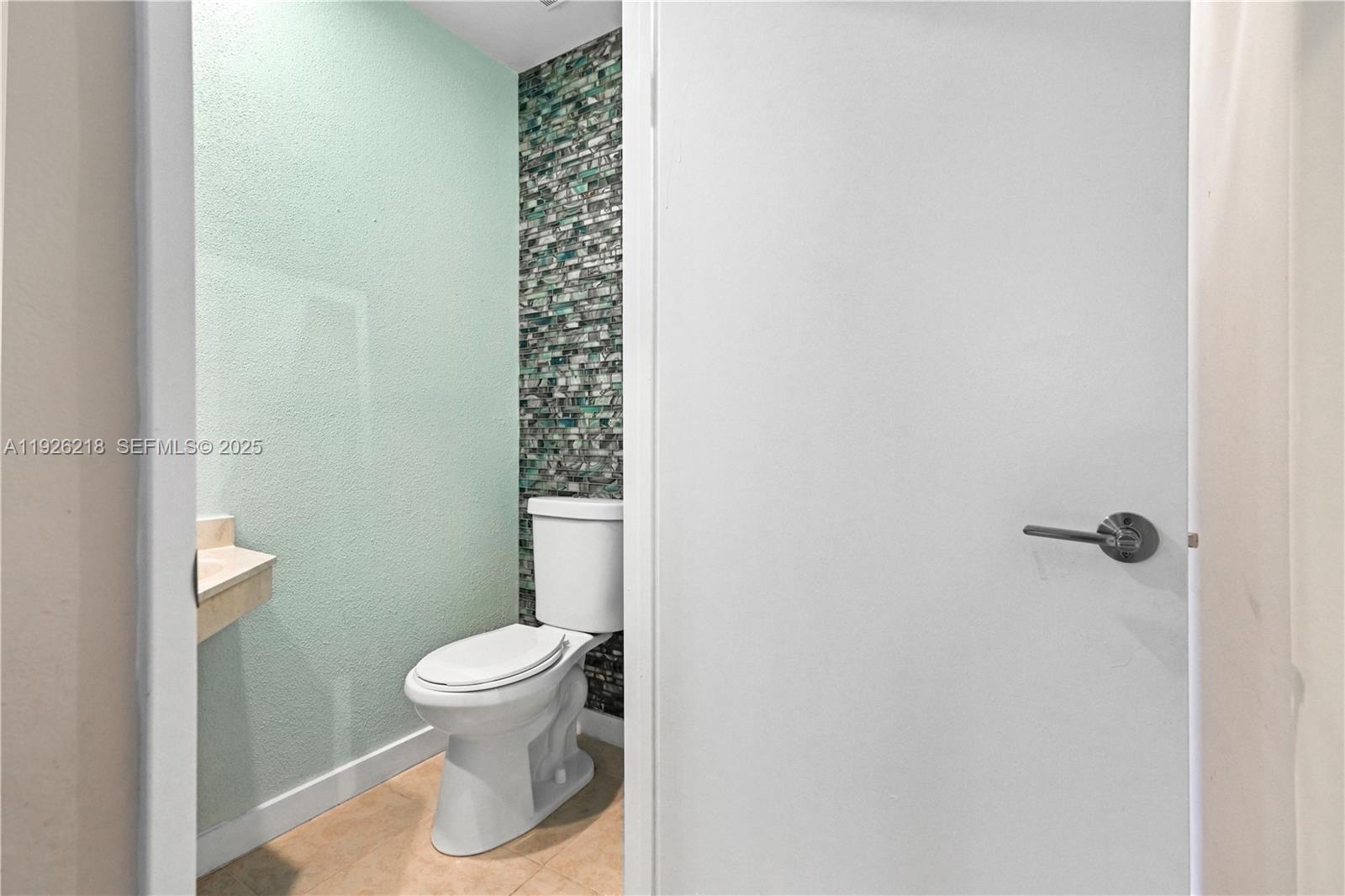 BOCA GARDENS - Residential Lease