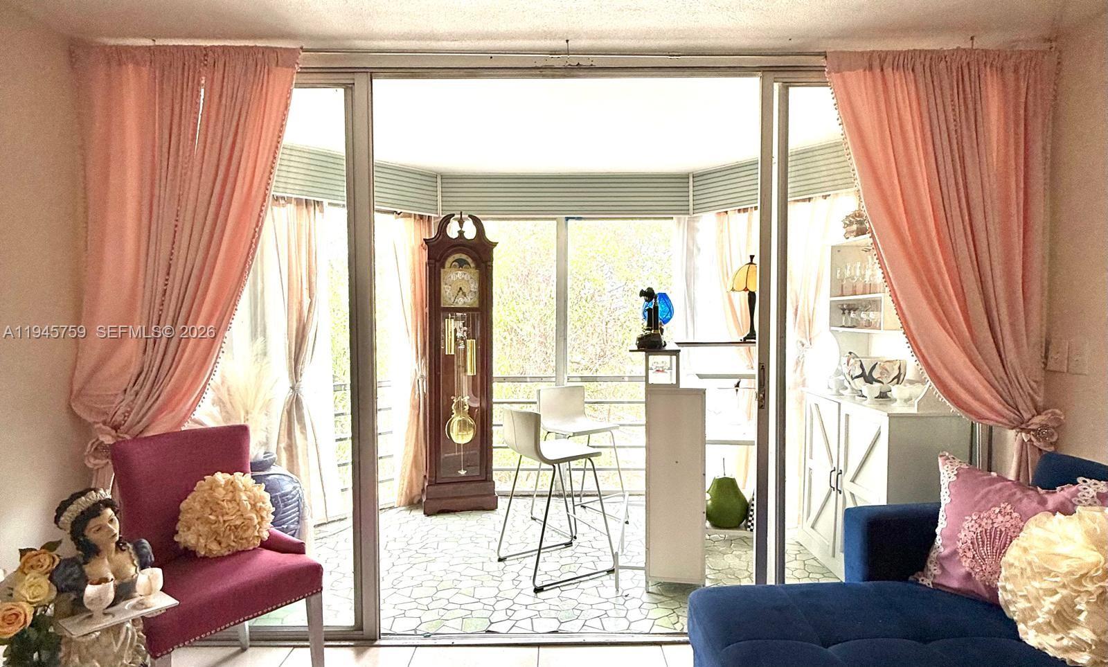 ROLLING GREEN CONDO B - Residential