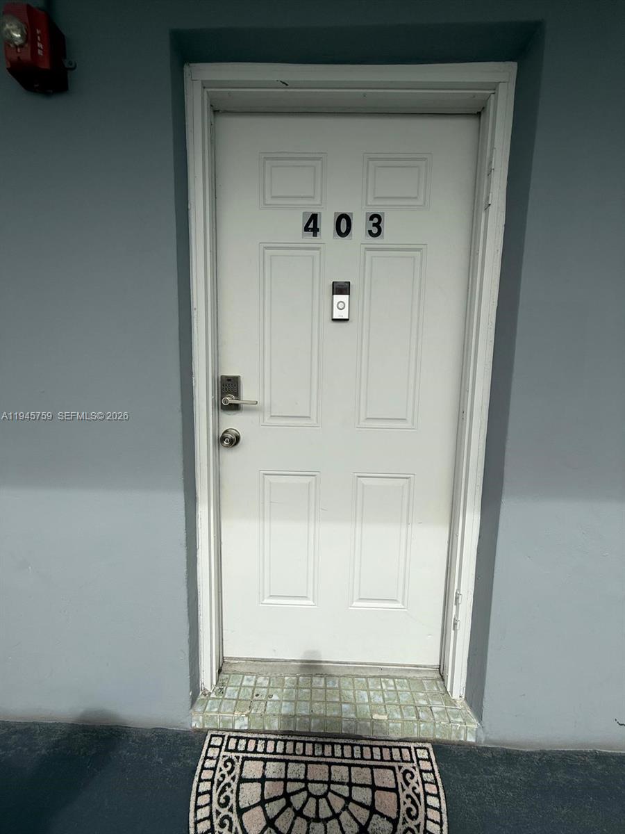 ROLLING GREEN CONDO B - Residential