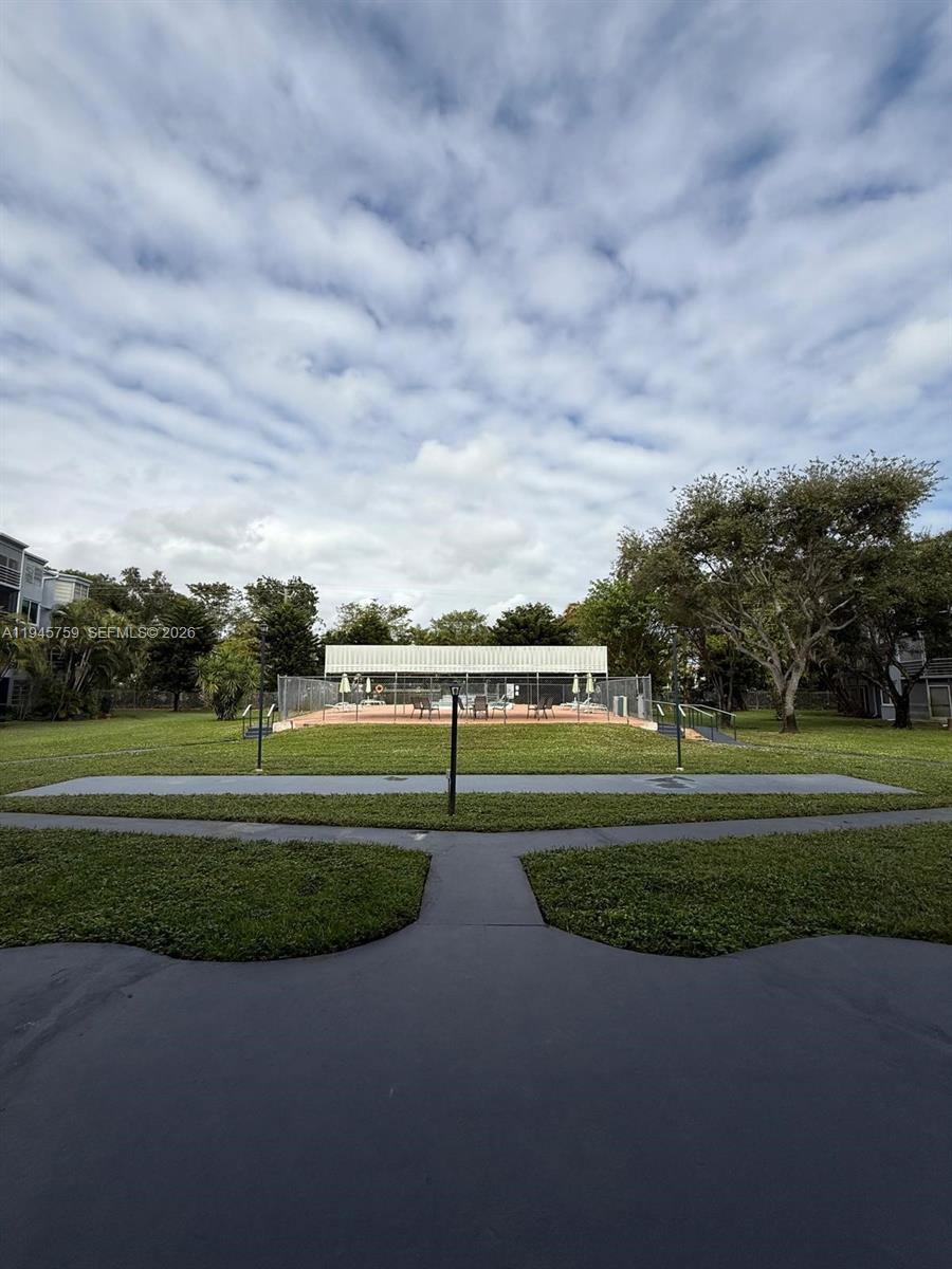 ROLLING GREEN CONDO B - Residential