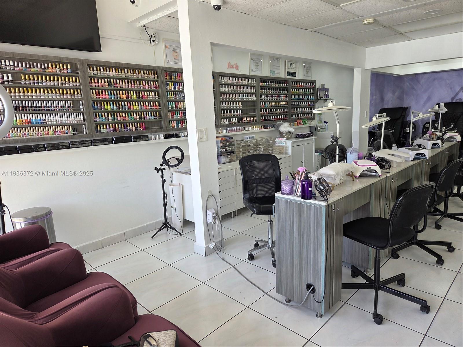 Beautiuful business opportunity,$3,500 / Lease with 3 years remaining, renewable in 5 years. Approved restriction on establishing another similar business within the shopping center area (Cannot be approved; Restriction within the shopping center area); 1090 s/f; Inventory included with an approximate value of $32,000; Diversity of several businesses within the same location, which can significantly increase revenue, such as: 2 Barber Stations; 4 Manicure Stations; 3 Hair Salon Stations; 1 Private Spa Room; 2 Hair Washing Stations; Kitchen and refrigerator for customer service; It has several nearby businesses such as: CVS, Pollo Tropical, Food Star Supermarket, Gas Station, Children's Day Care; Seniors Day Care; Univista Insurance;Laundry-Only Mondays each week can be shown,Call to Agent