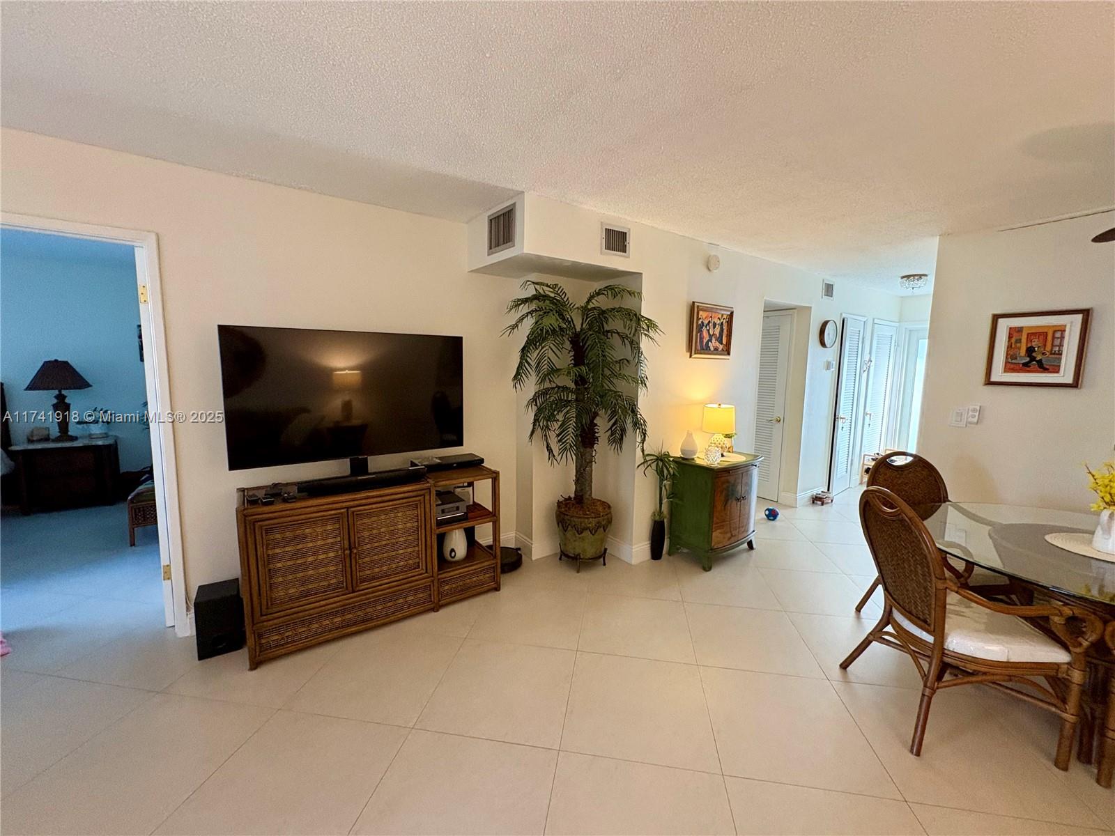 DEERFIELD BEACH GARDENS C - Residential