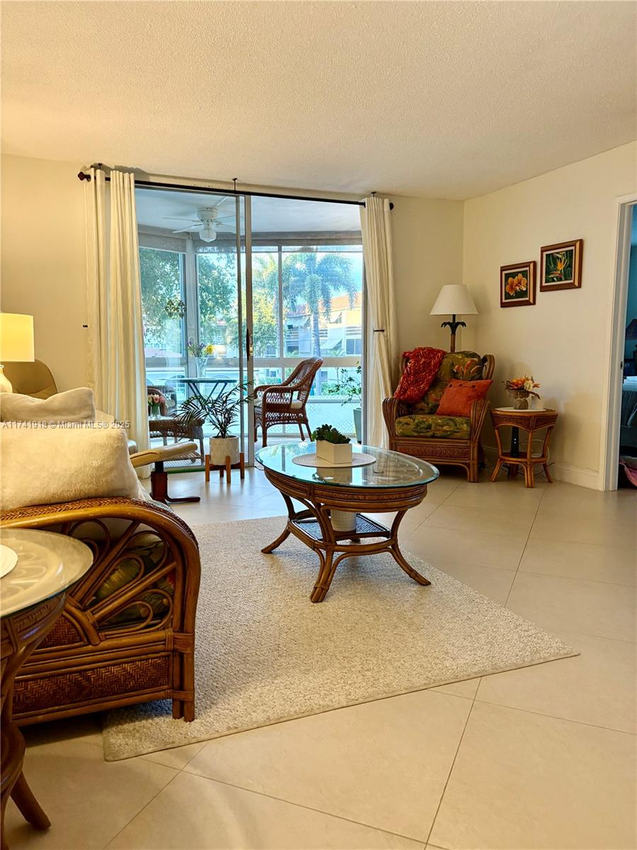 DEERFIELD BEACH GARDENS C - Residential