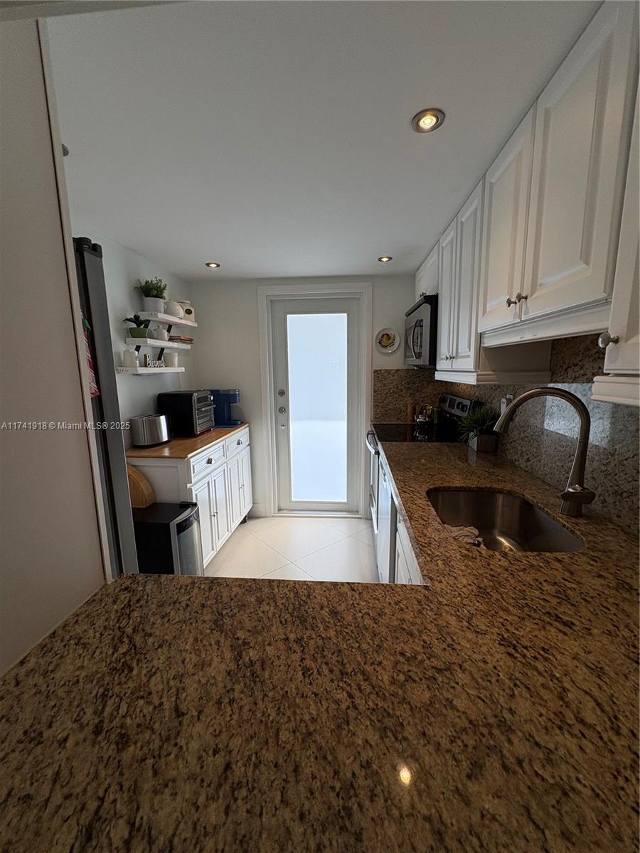 DEERFIELD BEACH GARDENS C - Residential