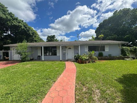 Photo of 11020 SW 179th St, Miami, FL 33157 (MLS # A11892201)