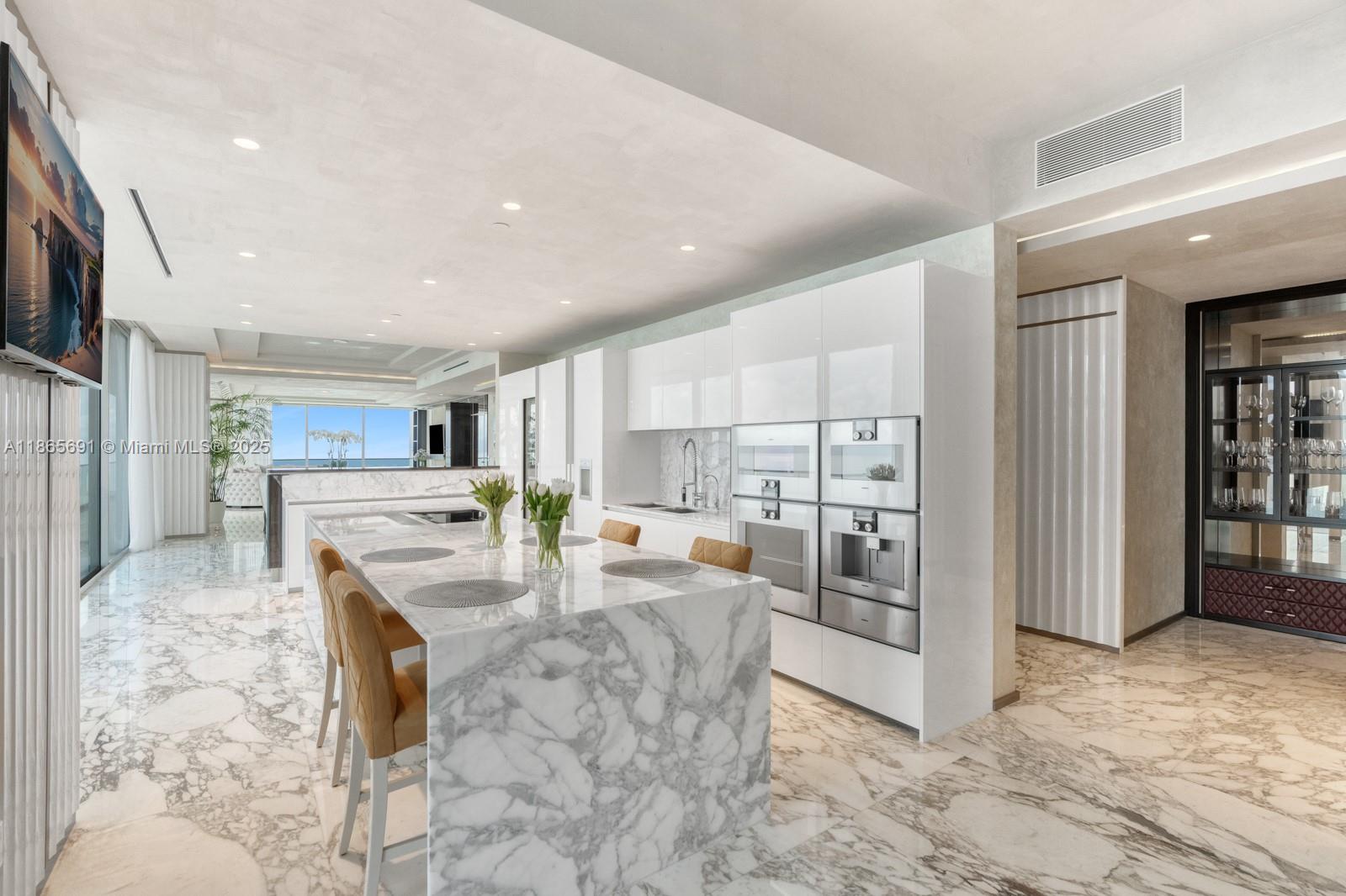 OCEANA BAL HARBOUR CONDO - Residential