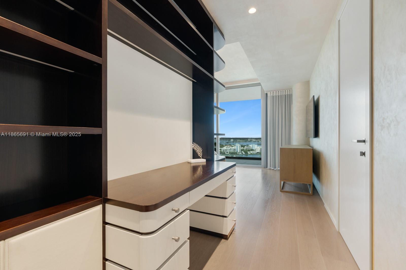 OCEANA BAL HARBOUR CONDO - Residential