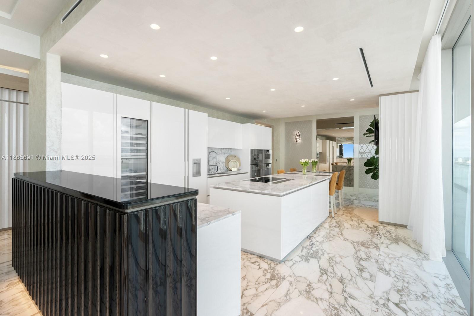 OCEANA BAL HARBOUR CONDO - Residential