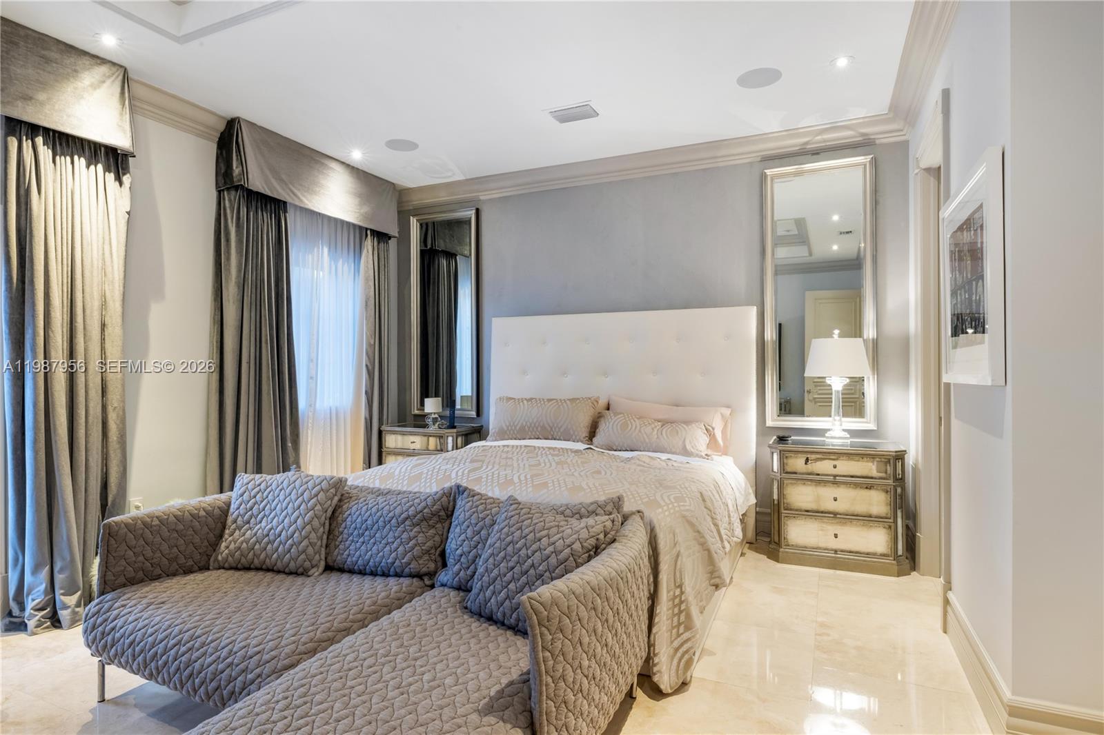 SNAPPER CREEK LAKES SUB - Residential