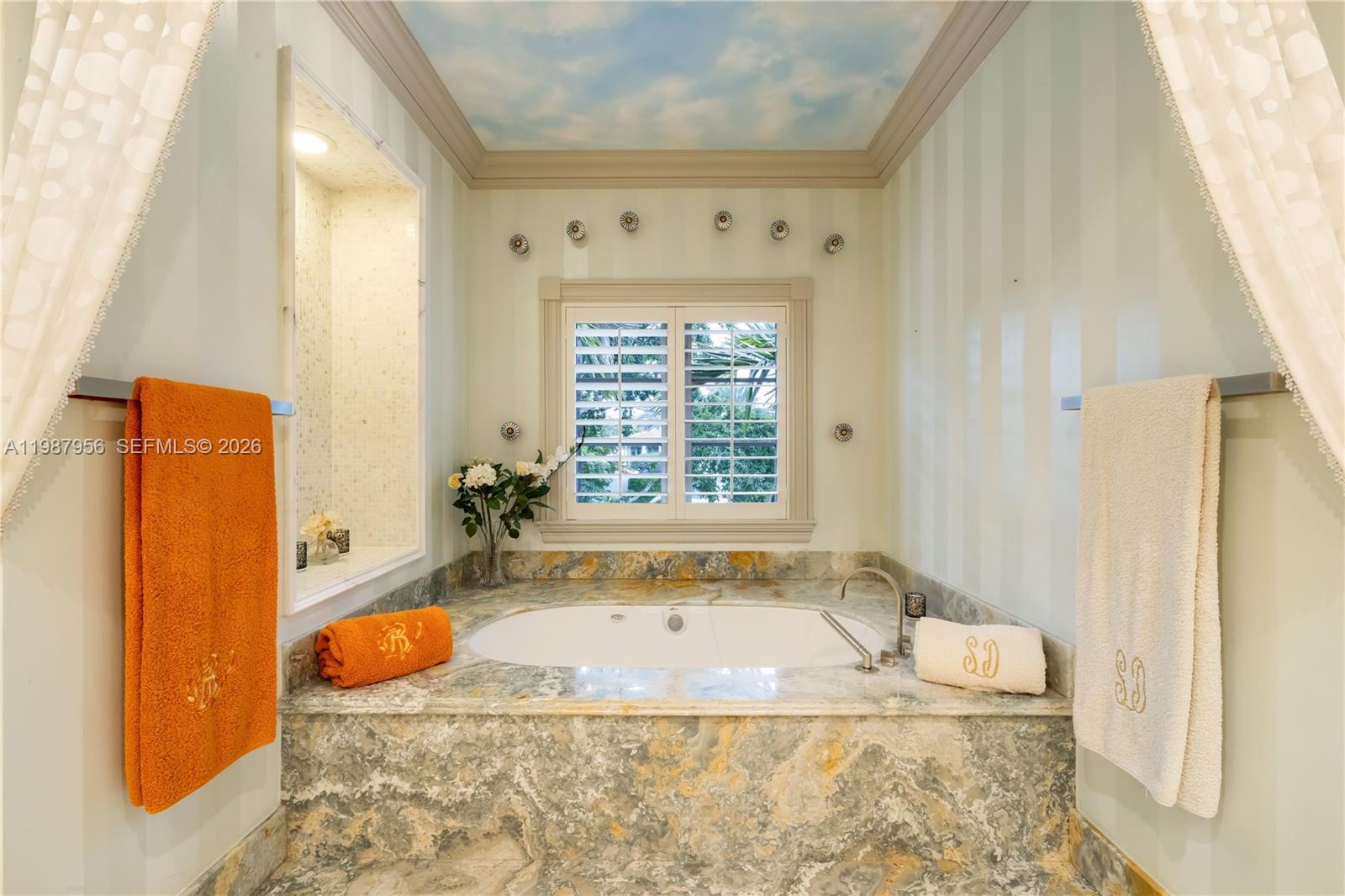 SNAPPER CREEK LAKES SUB - Residential