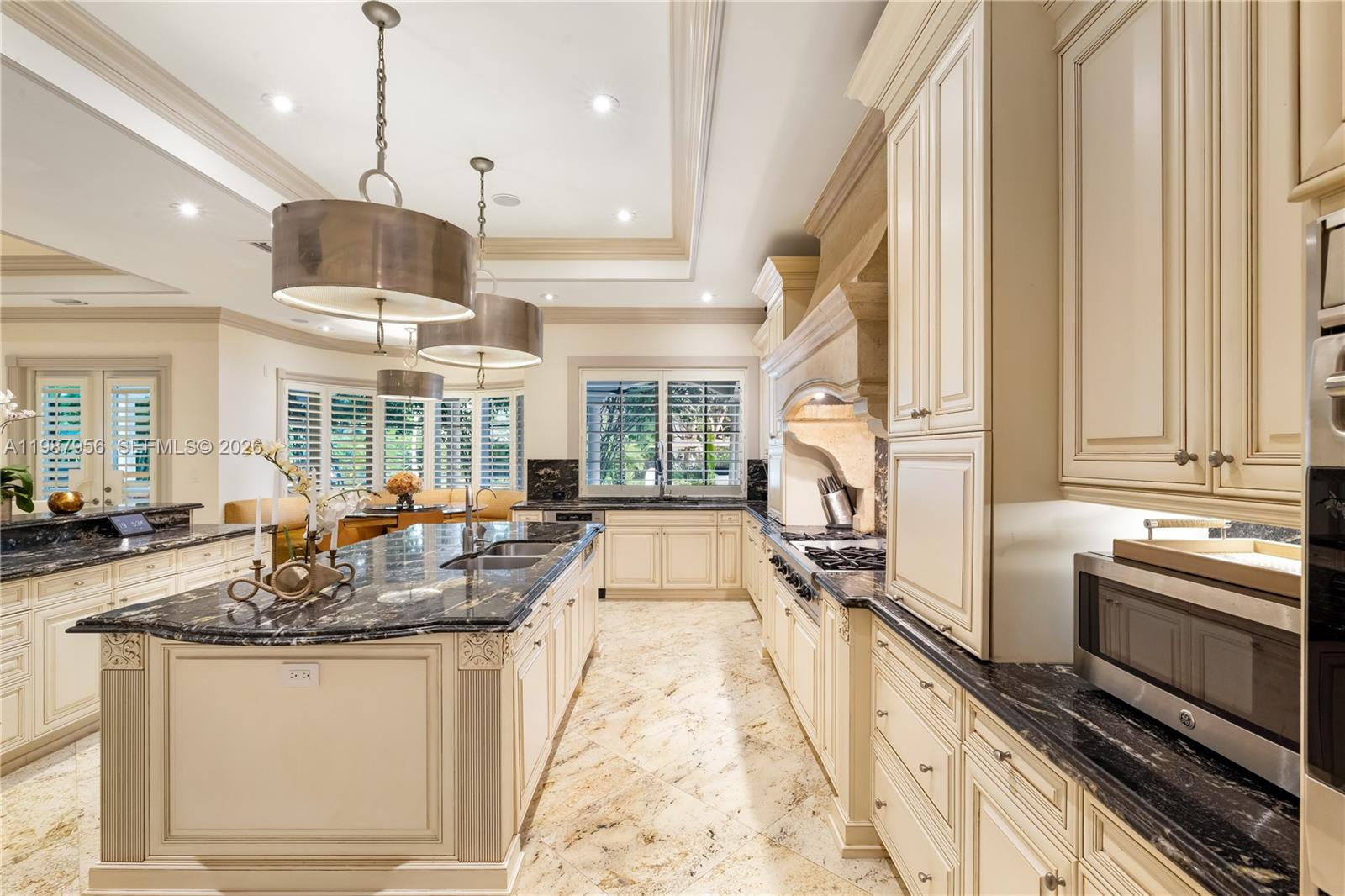 SNAPPER CREEK LAKES SUB - Residential