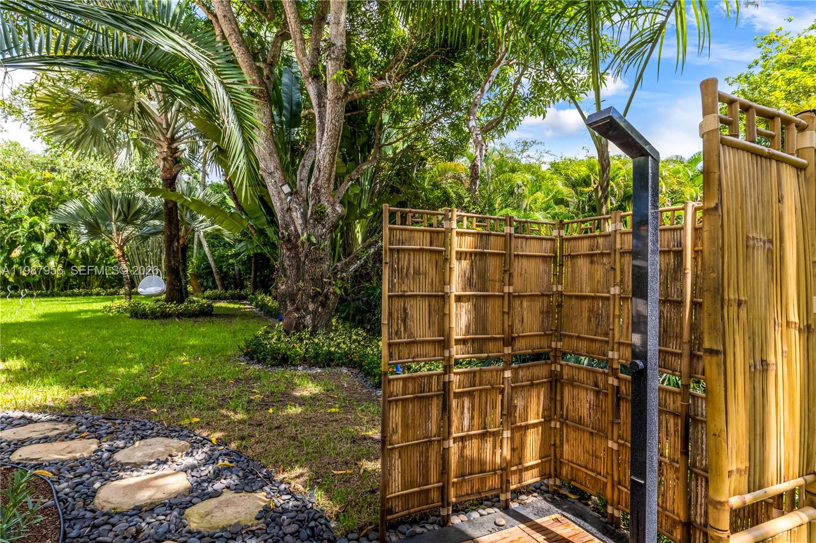 SNAPPER CREEK LAKES SUB - Residential