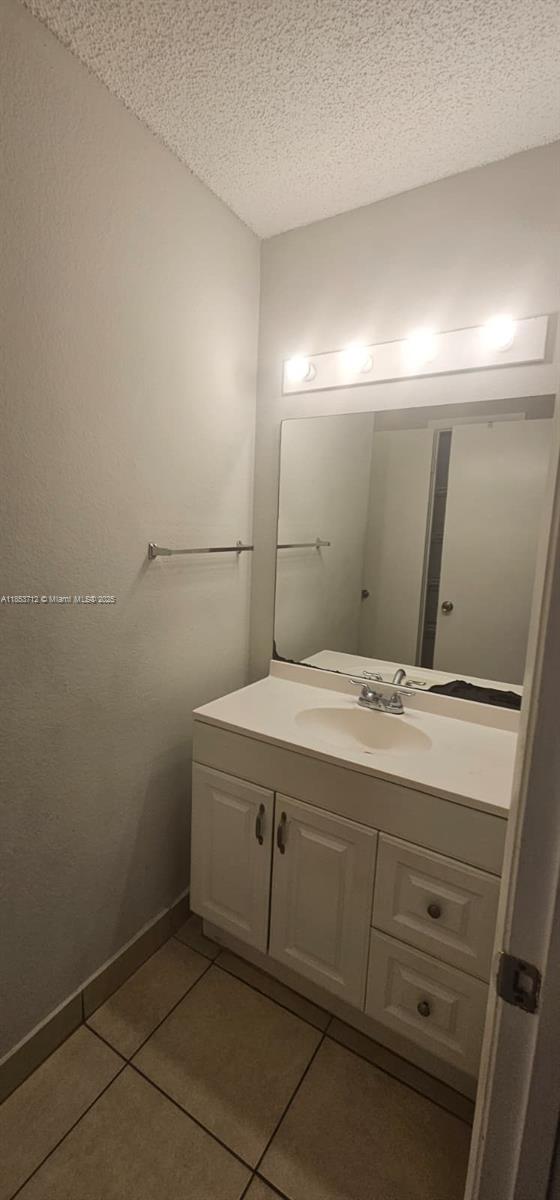 BISCAYNE BEACH CLUB CONDO - Residential Lease