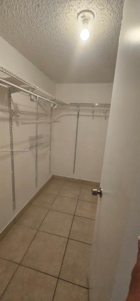 BISCAYNE BEACH CLUB CONDO - Residential Lease