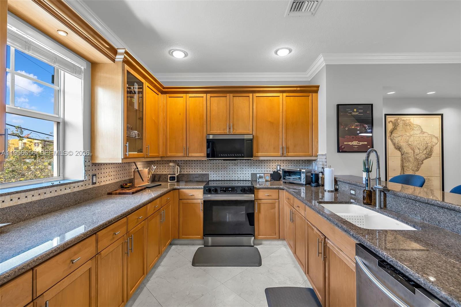 VILLA MEDICI CONDO - Residential