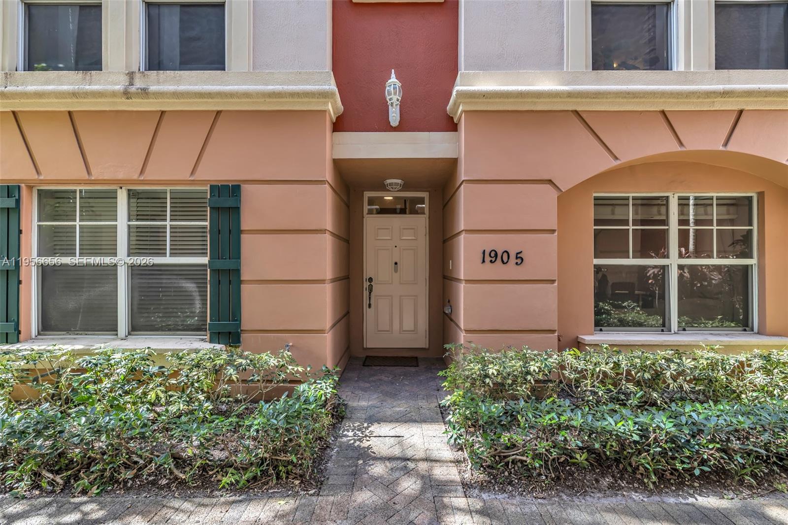 VILLA MEDICI CONDO - Residential