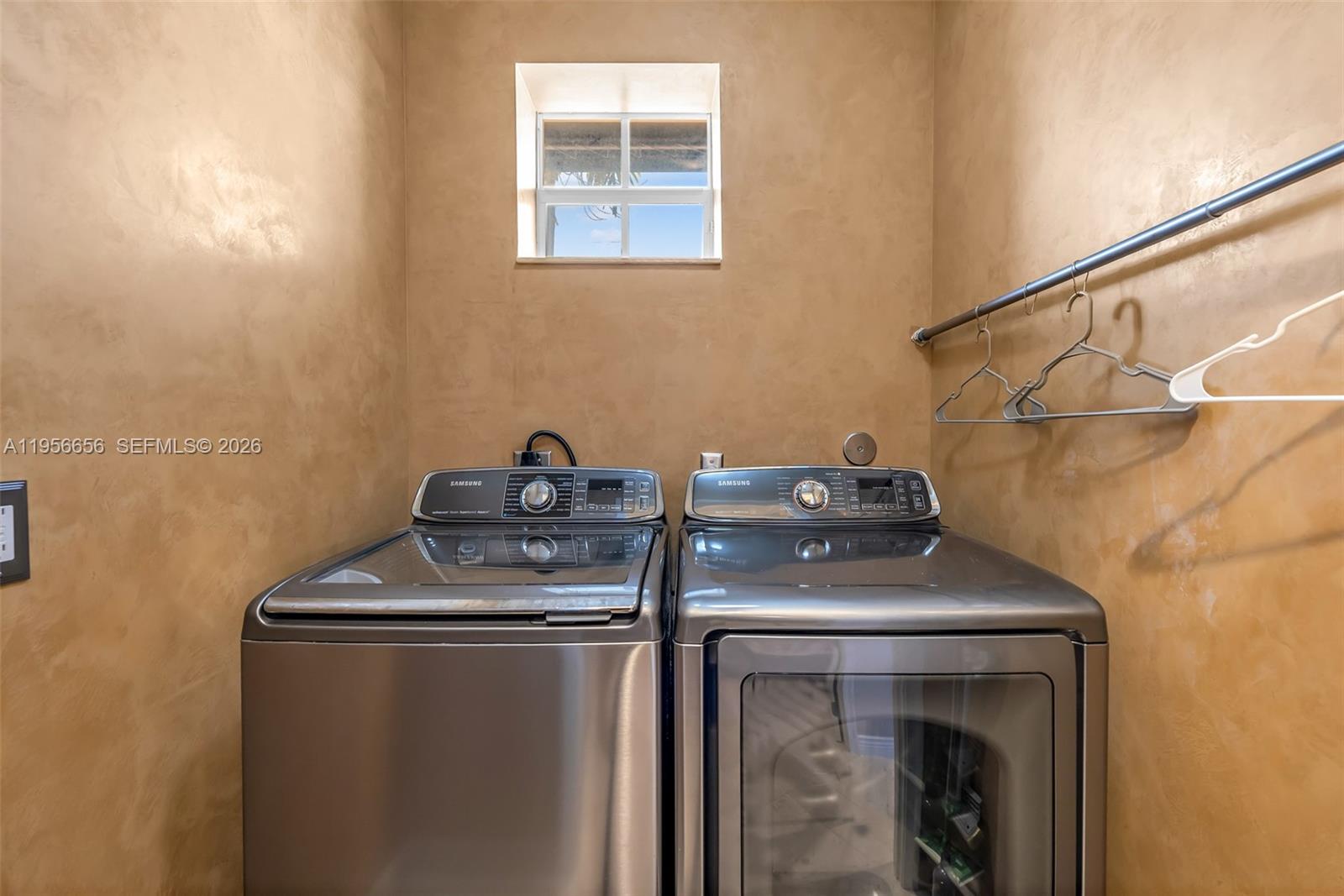 VILLA MEDICI CONDO - Residential