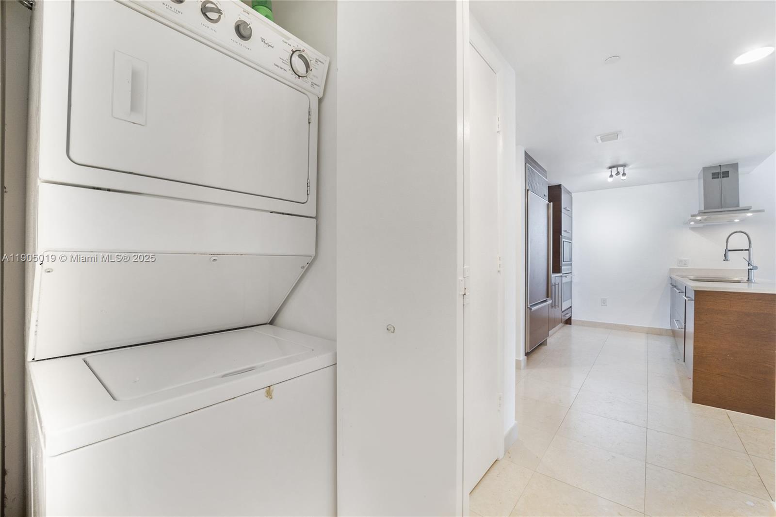 ICON BRICKELL NO TWO - Residential Lease