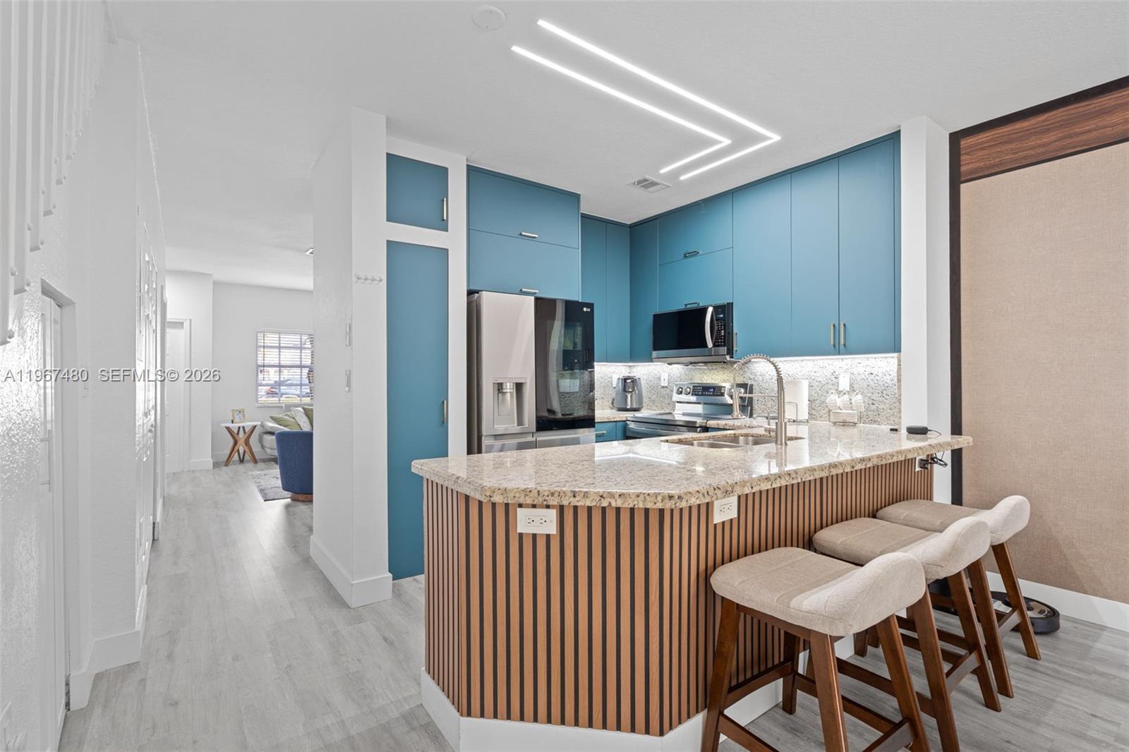 5725 NW 114th Path 114