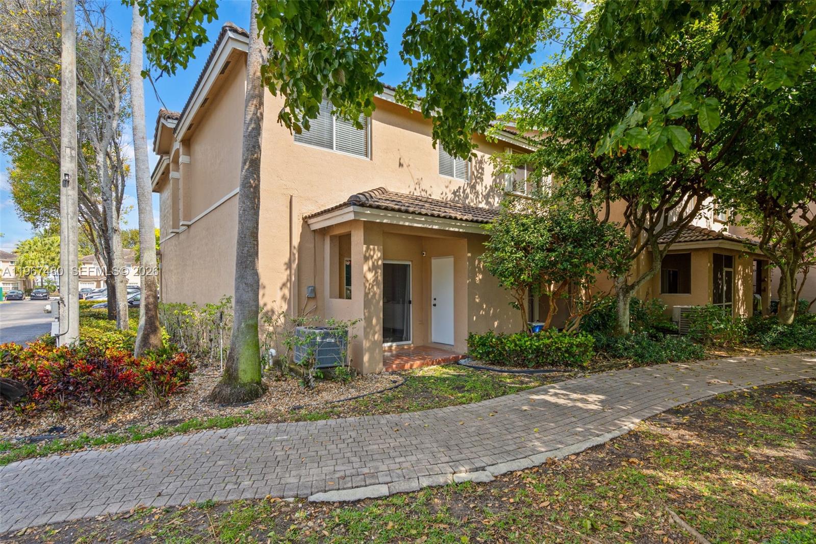 LAS BRISAS AT DORAL CONDO - Residential