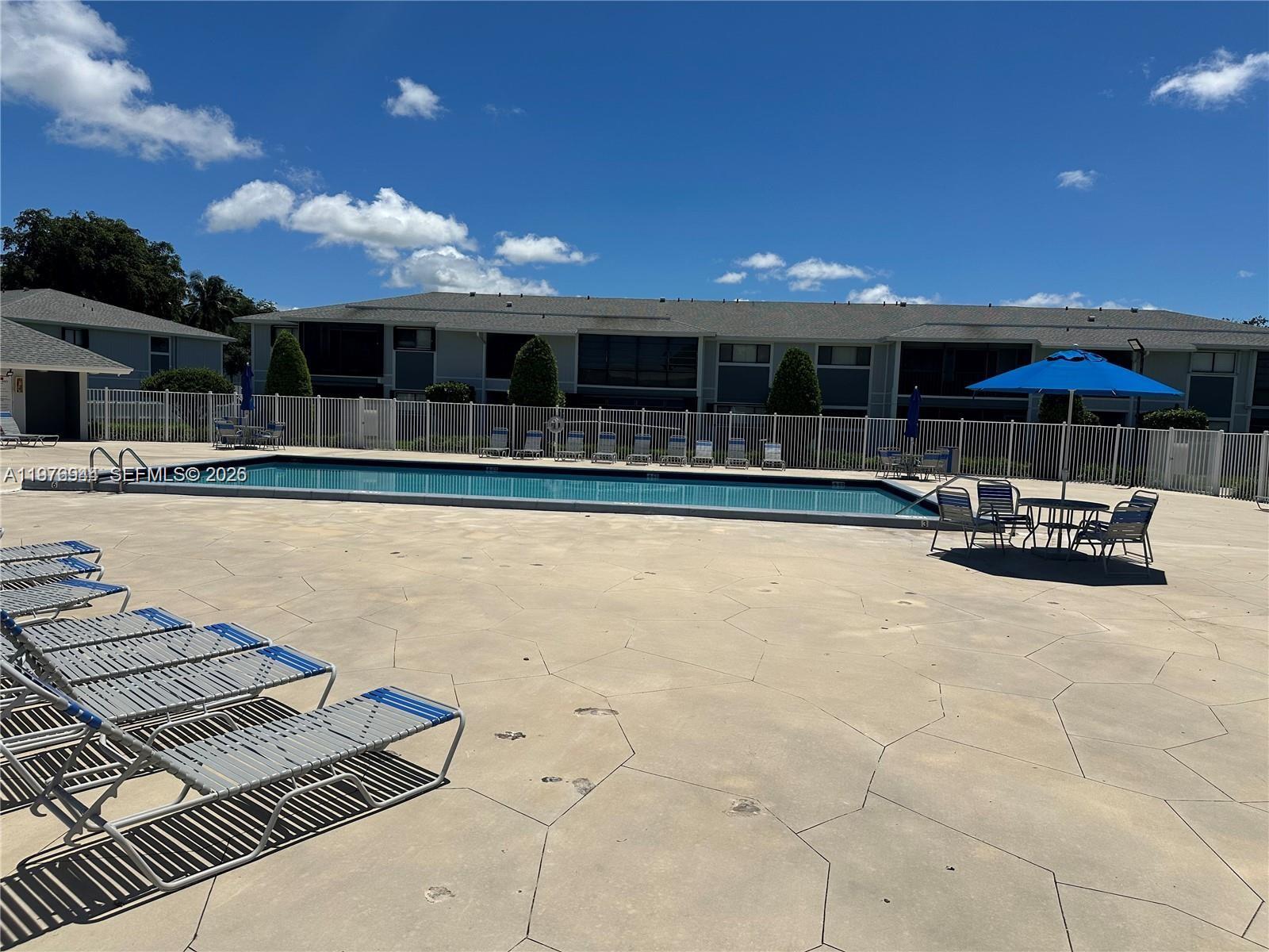 LAKEVIEW AT THE HAMMOCKS - Residential Lease