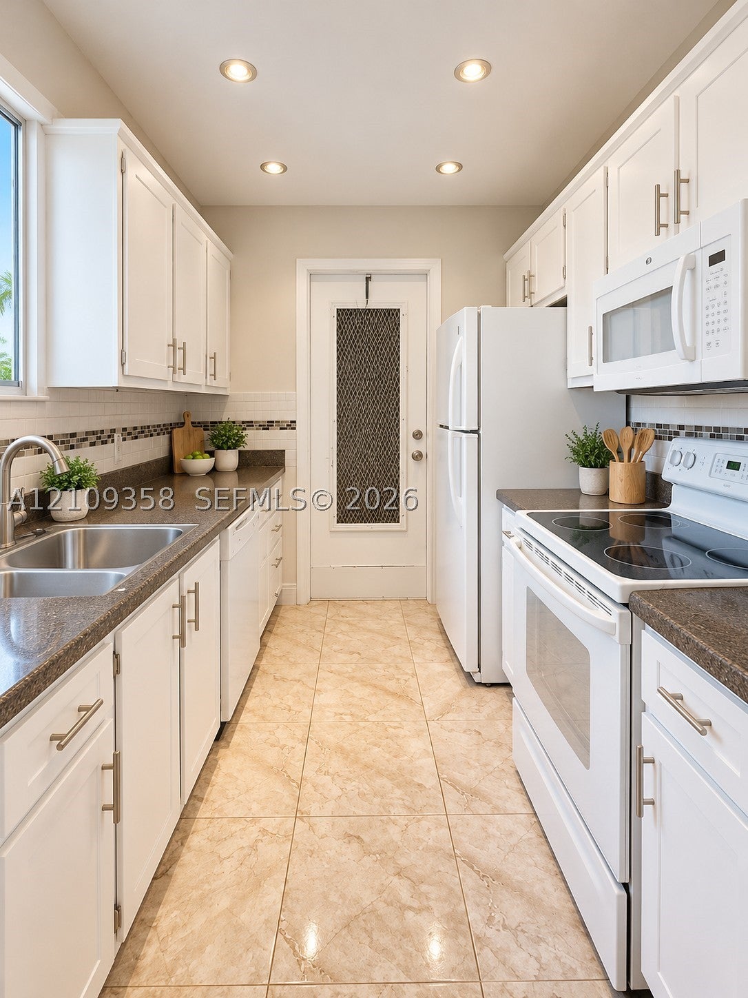 2200 Diana Dr 218