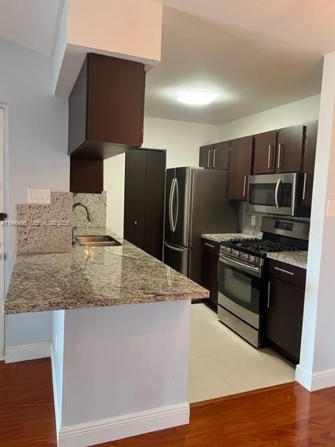 HAMMOCKS TRAILS CONDO - Residential Lease