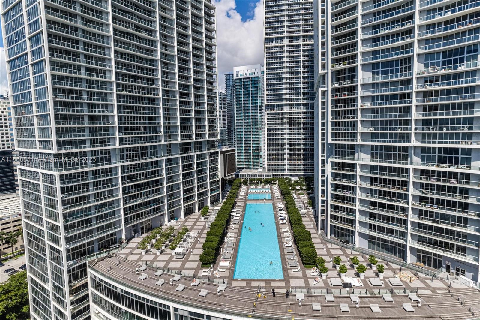 ICON BRICKELL NO TWO - Residential
