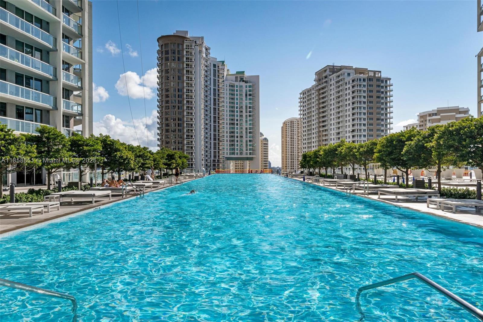 ICON BRICKELL NO TWO - Residential