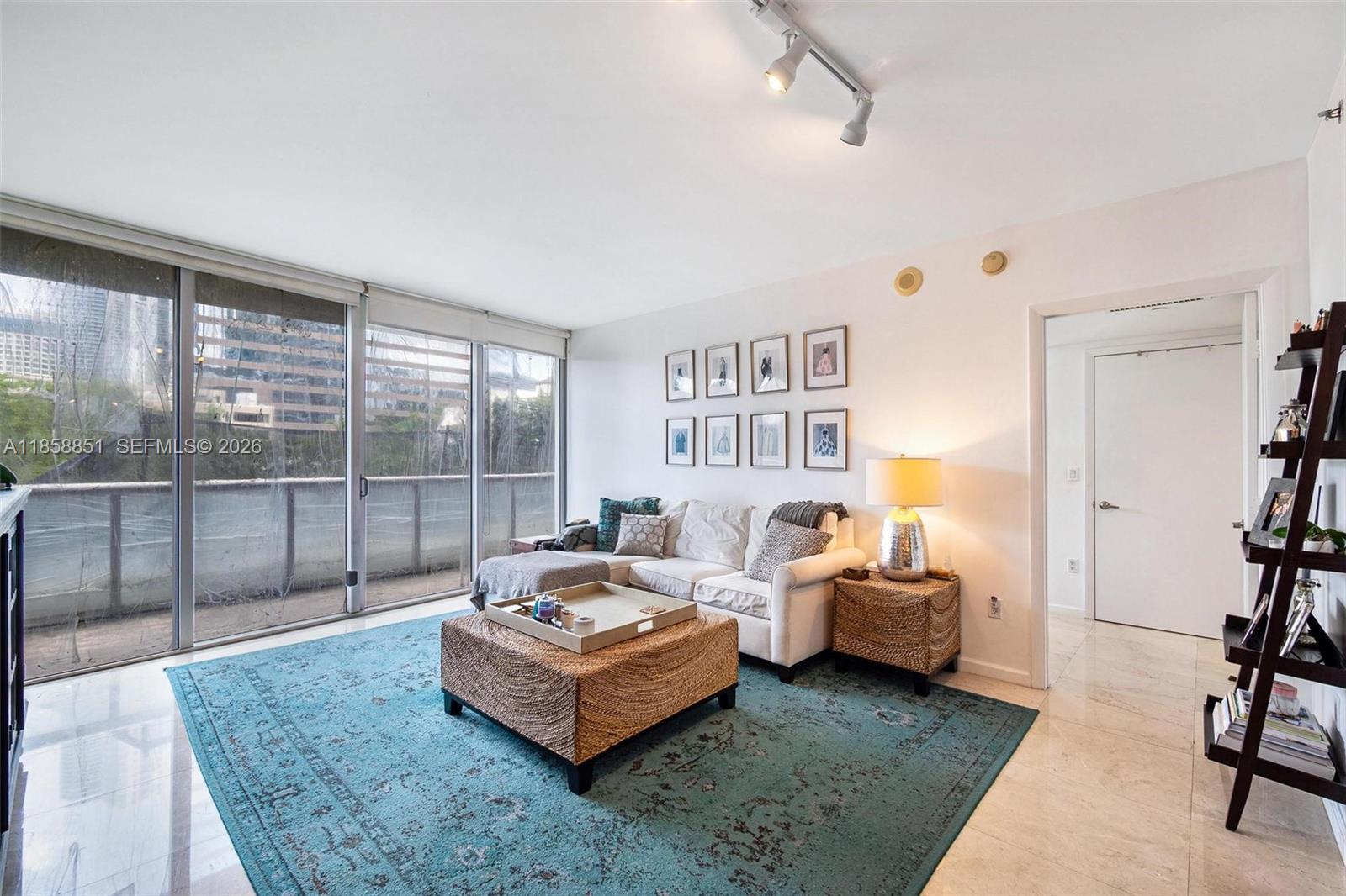 ICON BRICKELL NO TWO - Residential