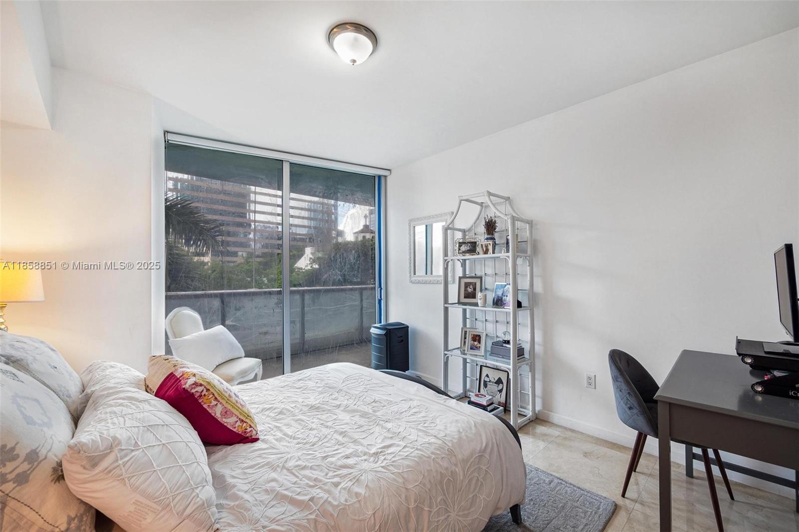 ICON BRICKELL NO TWO - Residential