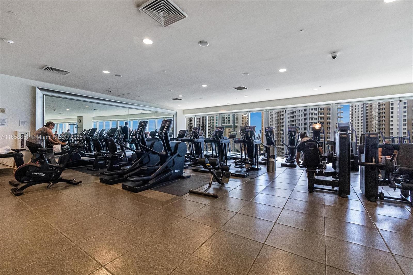 ICON BRICKELL NO TWO - Residential