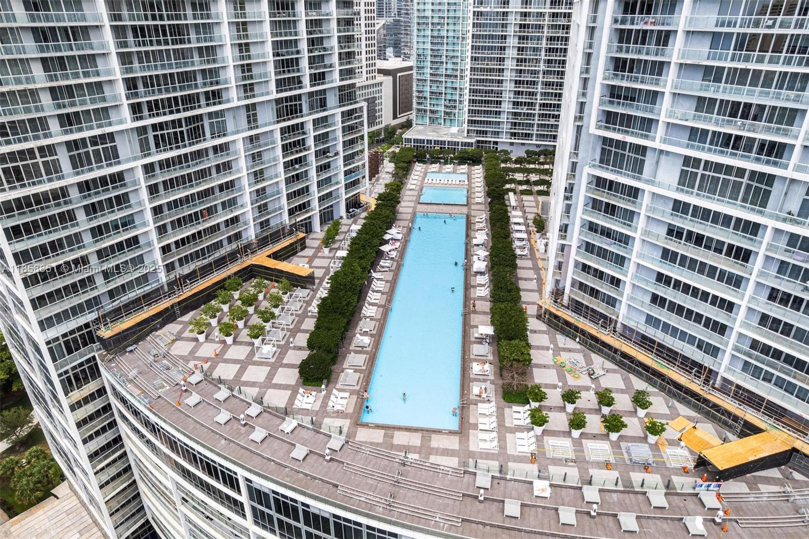 ICON BRICKELL NO TWO - Residential