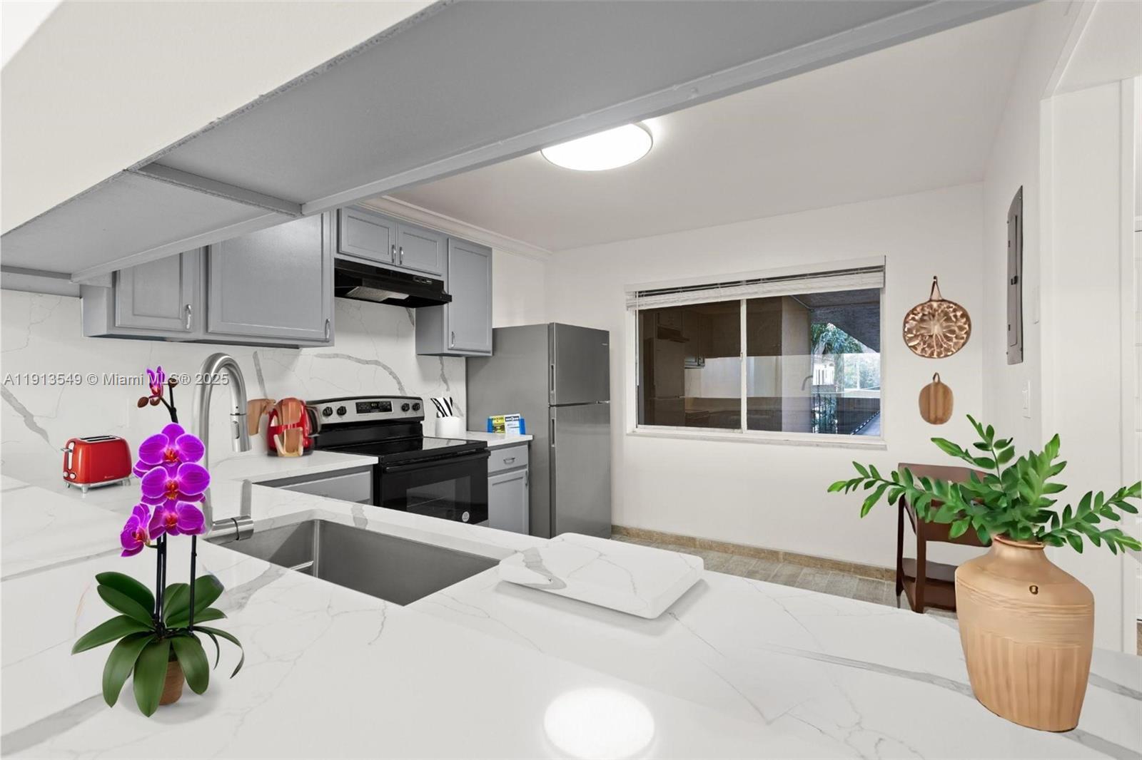 CARLISLE AT HAMPTONS WEST - Residential