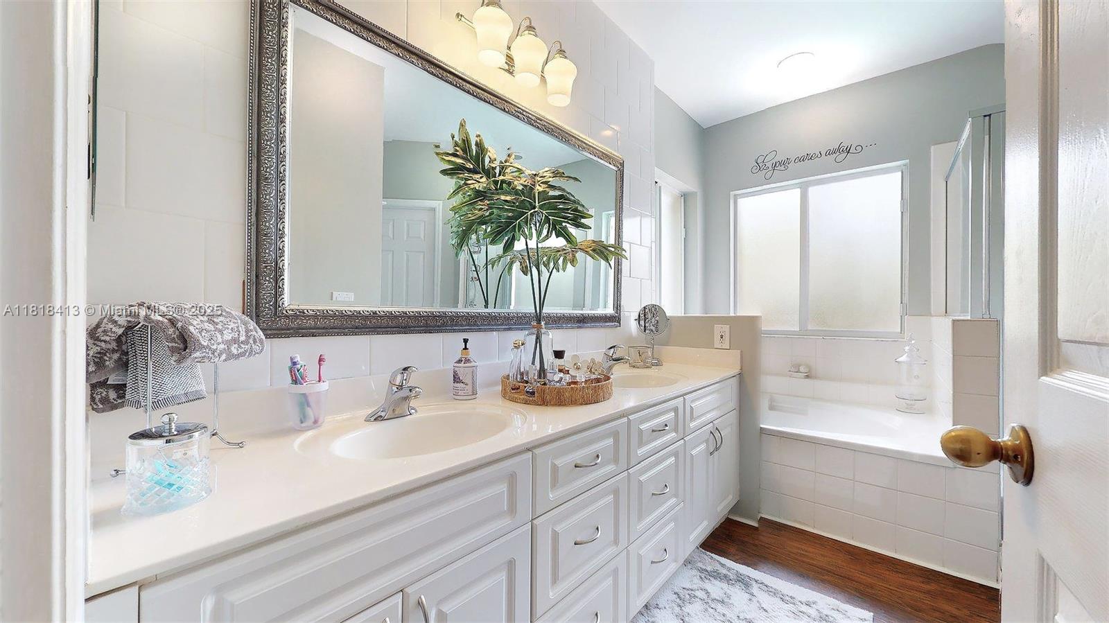 OAK CREEK SOUTH 1ST ADDN - Residential