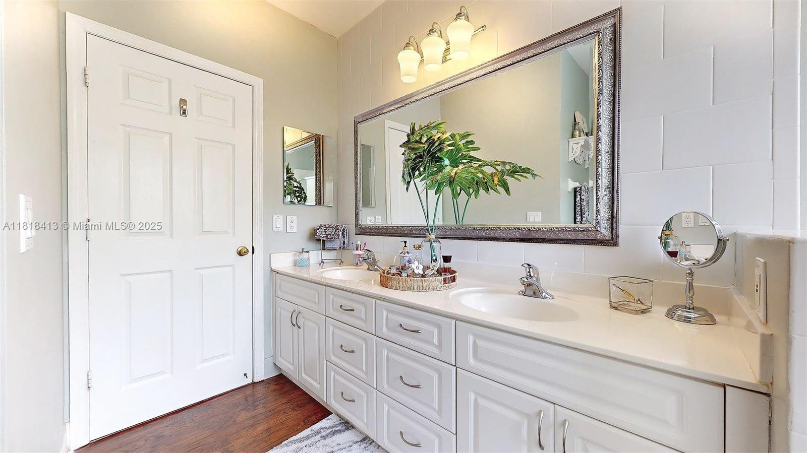 OAK CREEK SOUTH 1ST ADDN - Residential